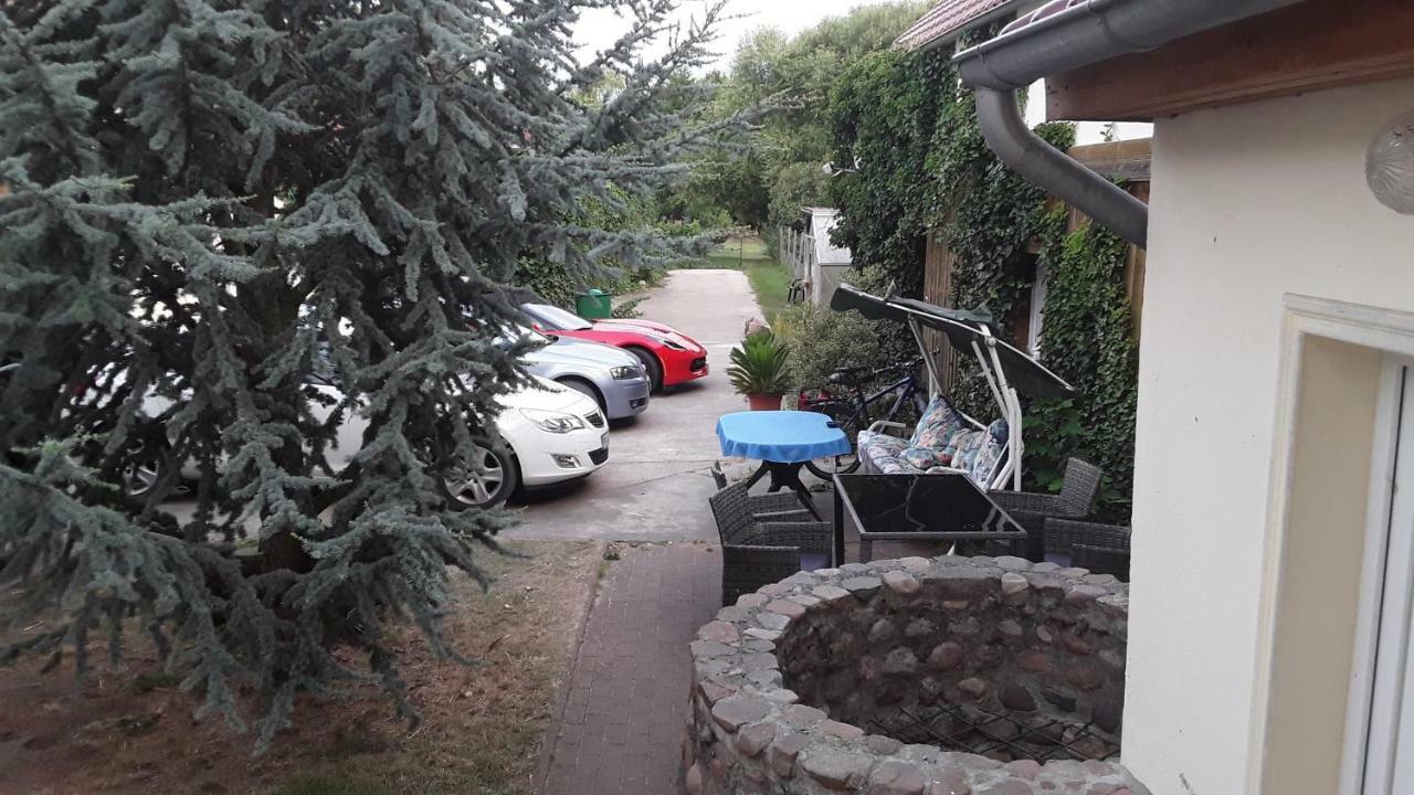 Gaestezimmer Sommer Locktow Exterior foto
